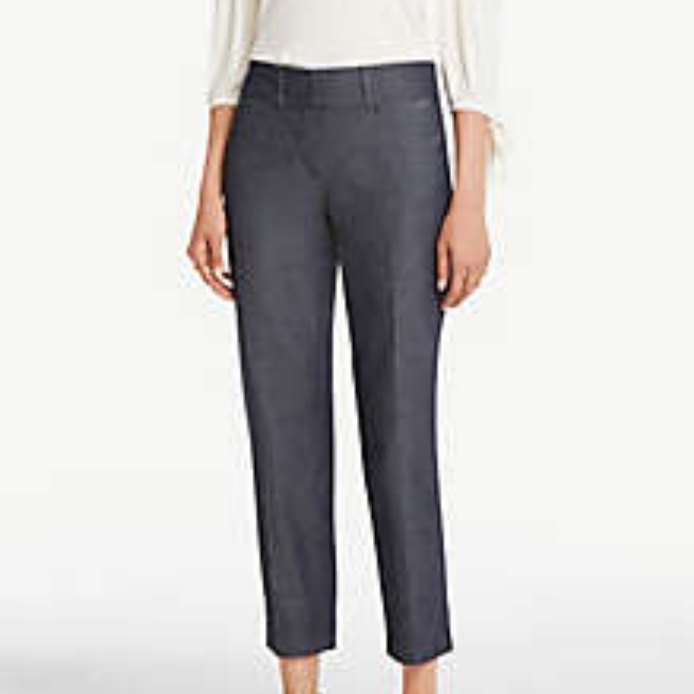 Ann Taylor Signature Capris
